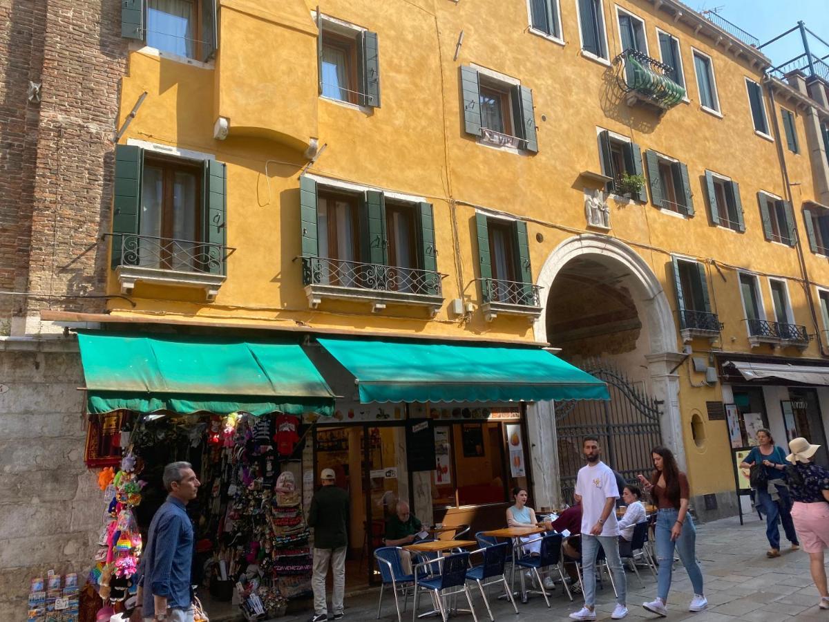 Antique Historical Apartment Venecia Exterior foto