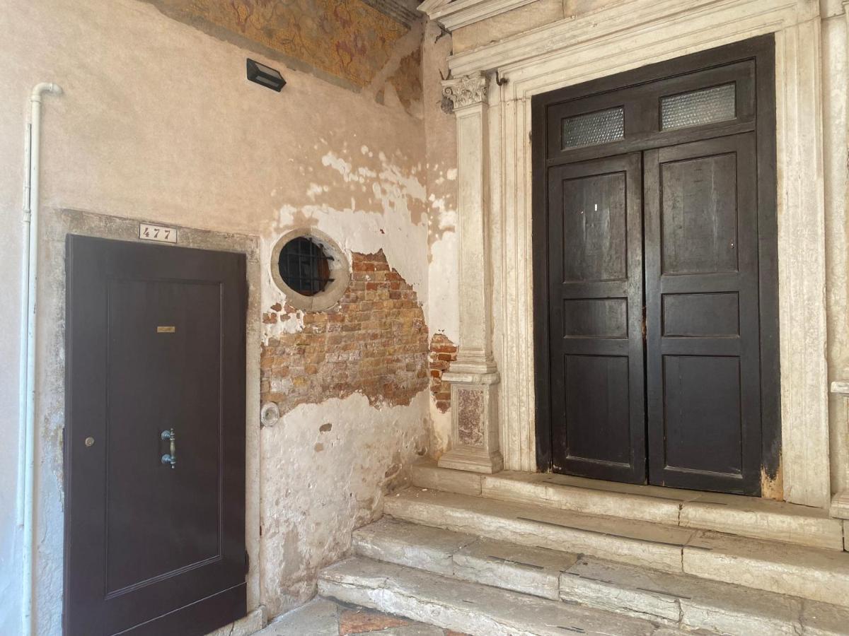 Antique Historical Apartment Venecia Exterior foto